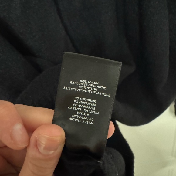 Aritzia - Wilfred Free Relaxed Sweater - Picture 3 of 5